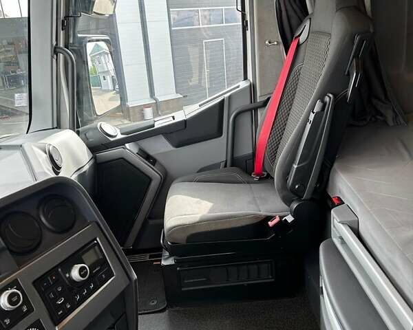 Белый Рено Range T, объемом двигателя 12.9 л и пробегом 965 тыс. км за 24500 $, фото 16 на Automoto.ua