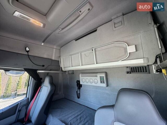 Белый Рено Range T, объемом двигателя 12.9 л и пробегом 910 тыс. км за 25000 $, фото 45 на Automoto.ua