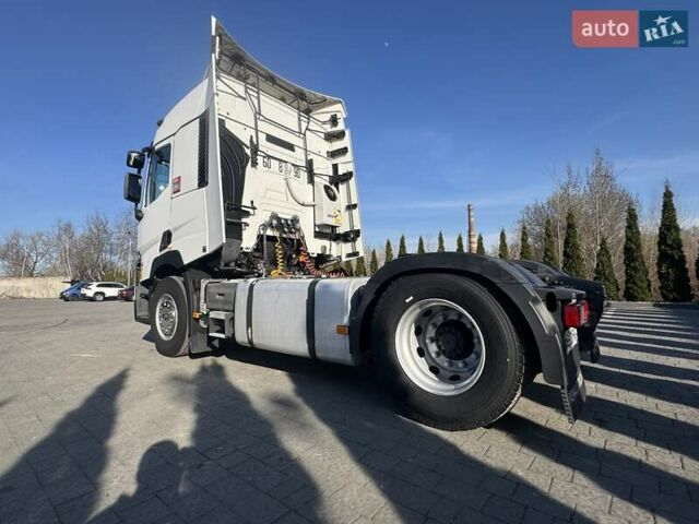 Білий Рено Range T, об'ємом двигуна 12.9 л та пробігом 910 тис. км за 25000 $, фото 7 на Automoto.ua