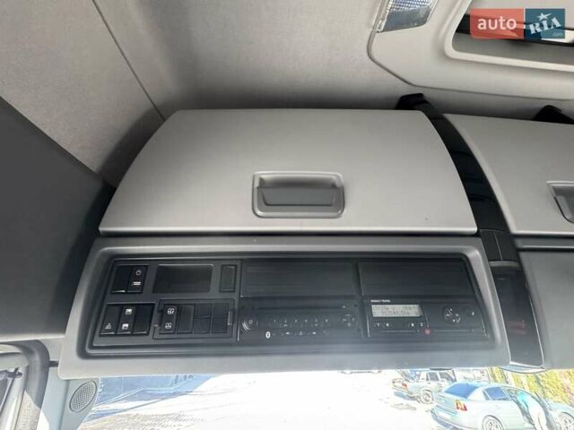 Белый Рено Range T, объемом двигателя 12.9 л и пробегом 910 тыс. км за 25000 $, фото 51 на Automoto.ua