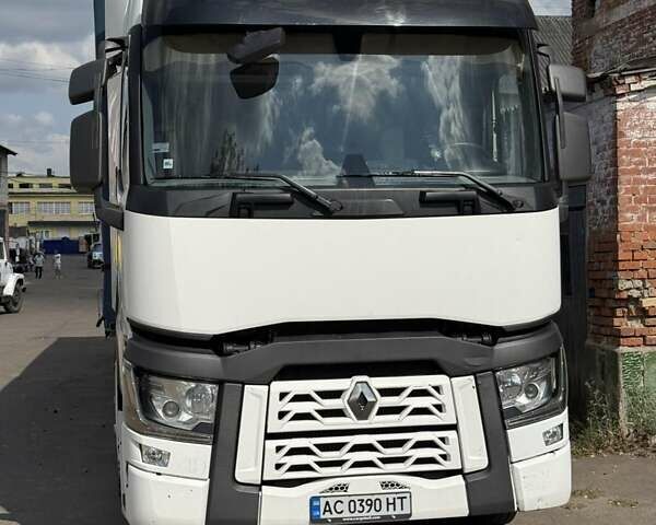 Рено Range T 2016 в Луцке на Automoto.ua Белый Рено Range T, объемом двигателя 12.78 л и пробегом 776 тыс. км за 30000 $, фото 2 на Automoto.ua