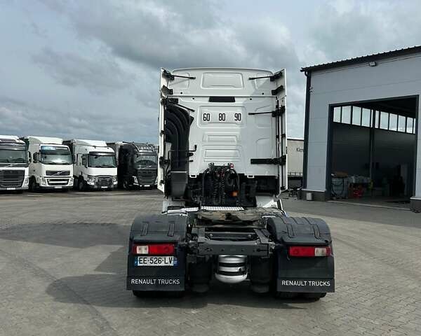 Белый Рено Range T, объемом двигателя 12.9 л и пробегом 965 тыс. км за 24500 $, фото 7 на Automoto.ua