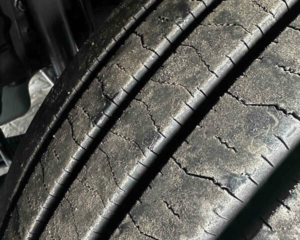 Білий Рено Range T, об'ємом двигуна 12.8 л та пробігом 700 тис. км за 23800 $, фото 10 на Automoto.ua