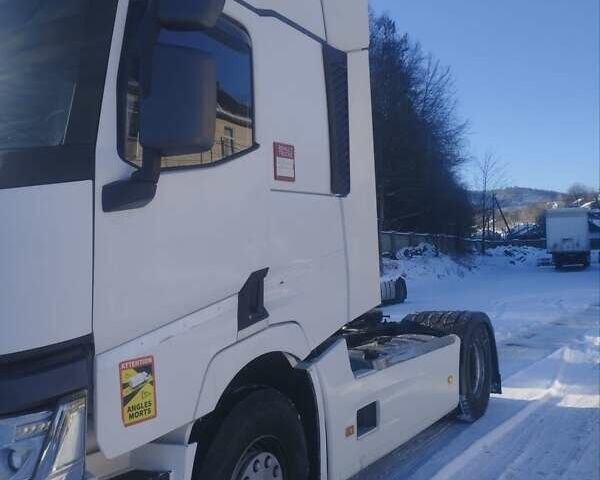 Белый Рено Range T, объемом двигателя 12.9 л и пробегом 391 тыс. км за 38000 $, фото 2 на Automoto.ua