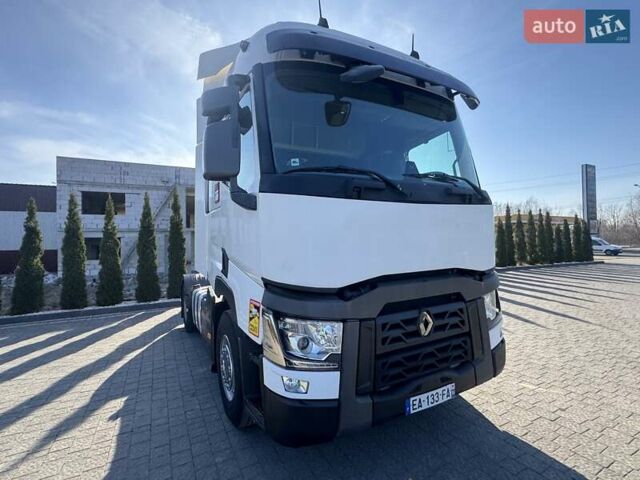 Белый Рено Range T, объемом двигателя 12.9 л и пробегом 910 тыс. км за 25000 $, фото 4 на Automoto.ua