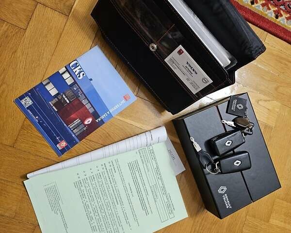 Белый Рено Range T, объемом двигателя 13 л и пробегом 899 тыс. км за 32900 $, фото 62 на Automoto.ua