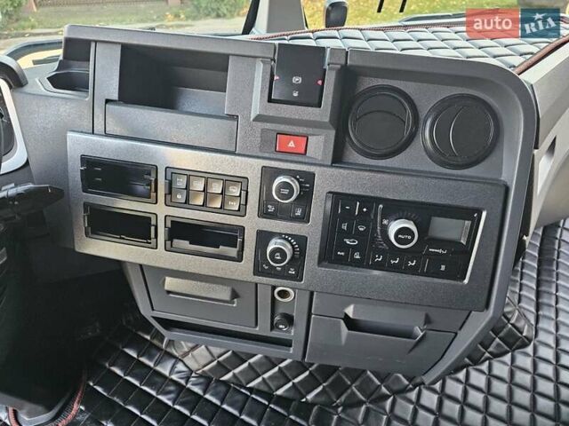 Белый Рено Range T, объемом двигателя 13 л и пробегом 899 тыс. км за 32900 $, фото 66 на Automoto.ua