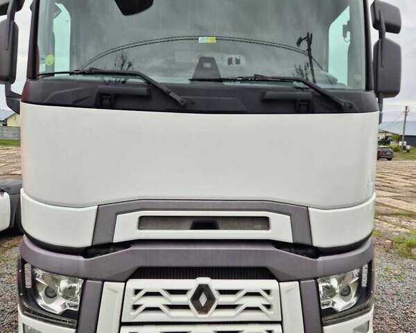 Белый Рено Range T, объемом двигателя 0 л и пробегом 799 тыс. км за 36500 $, фото 1 на Automoto.ua