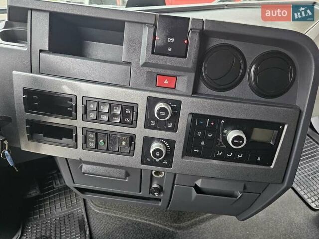 Белый Рено Range T, объемом двигателя 13 л и пробегом 870 тыс. км за 31500 $, фото 39 на Automoto.ua