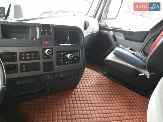 Белый Рено Range T, объемом двигателя 10.8 л и пробегом 850 тыс. км за 30500 $, фото 7 на Automoto.ua