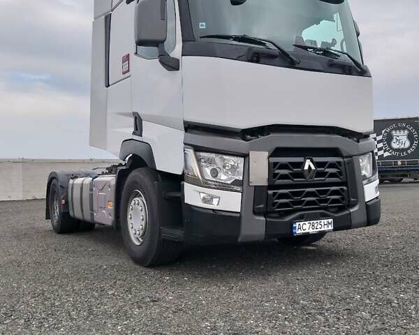 Белый Рено Range T, объемом двигателя 10.8 л и пробегом 850 тыс. км за 30500 $, фото 11 на Automoto.ua