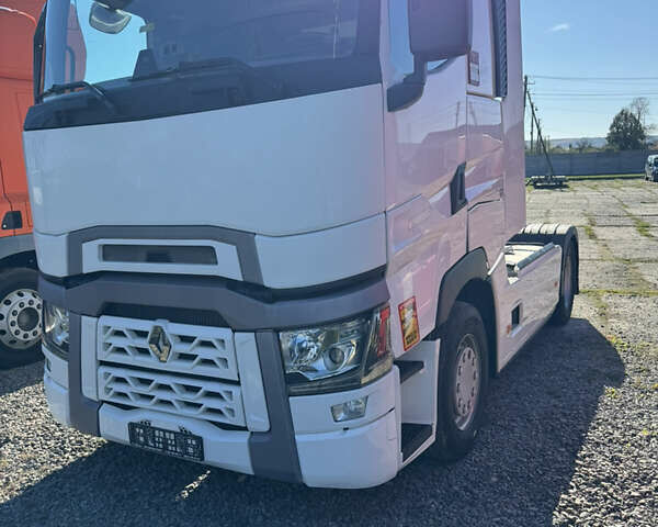 Белый Рено Range T, объемом двигателя 0 л и пробегом 799 тыс. км за 36500 $, фото 2 на Automoto.ua