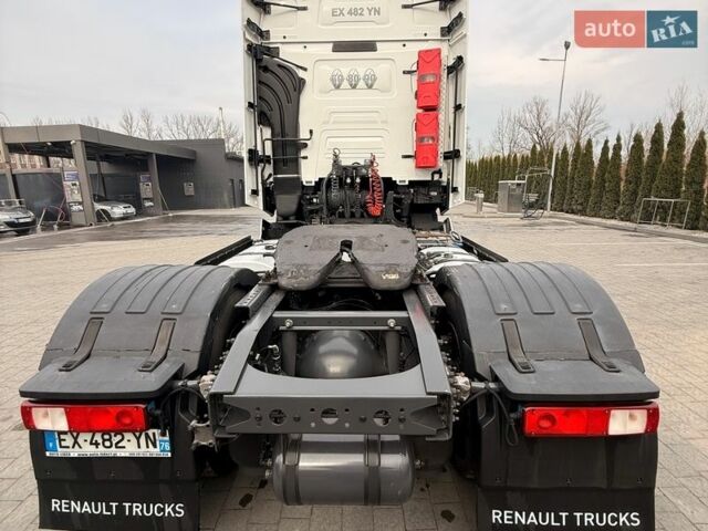 Белый Рено Range T, объемом двигателя 12.9 л и пробегом 750 тыс. км за 40900 $, фото 38 на Automoto.ua