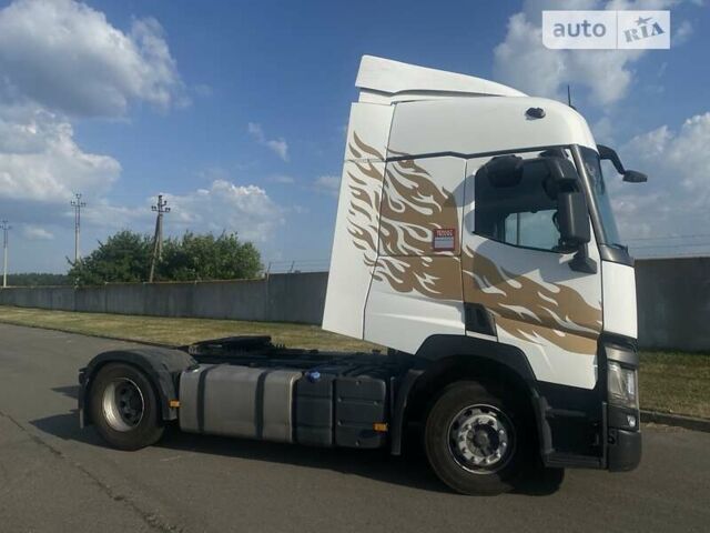 Белый Рено Range T, объемом двигателя 12.8 л и пробегом 906 тыс. км за 17600 $, фото 3 на Automoto.ua