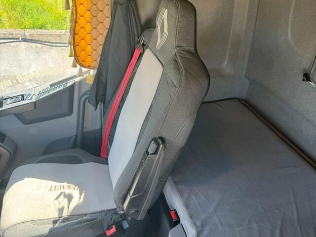Білий Рено Range T, об'ємом двигуна 13 л та пробігом 975 тис. км за 26500 $, фото 15 на Automoto.ua