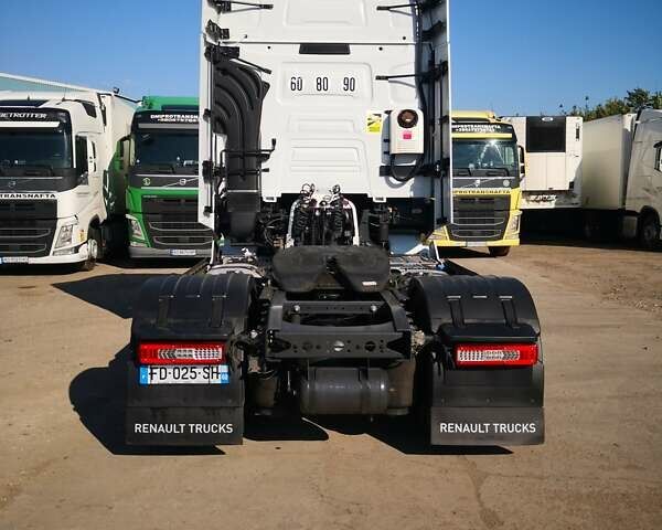 Білий Рено Range T, об'ємом двигуна 0 л та пробігом 741 тис. км за 51989 $, фото 6 на Automoto.ua