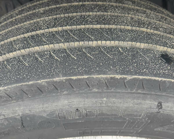 Черный Рено Range T, объемом двигателя 10.8 л и пробегом 400 тыс. км за 42000 $, фото 5 на Automoto.ua