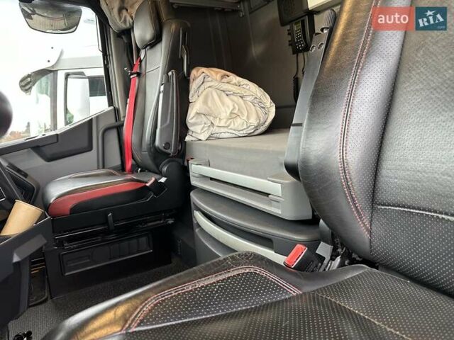 Чорний Рено Range T, об'ємом двигуна 12.8 л та пробігом 640 тис. км за 36089 $, фото 6 на Automoto.ua