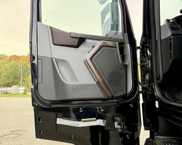 Рено Range T 2017 в Дубно на Automoto.ua Черный Рено Range T, объемом двигателя 12.9 л и пробегом 700 тыс. км за 34999 $, фото 89 на Automoto.ua