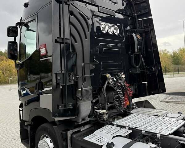 Рено Range T 2017 в Дубно на Automoto.ua Черный Рено Range T, объемом двигателя 12.9 л и пробегом 700 тыс. км за 34999 $, фото 70 на Automoto.ua