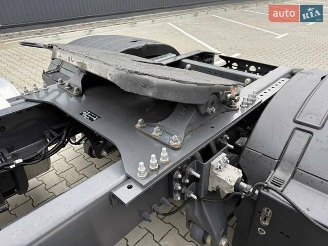 Рено Range T 2017 в Дубно на Automoto.ua Черный Рено Range T, объемом двигателя 12.9 л и пробегом 700 тыс. км за 34999 $, фото 54 на Automoto.ua