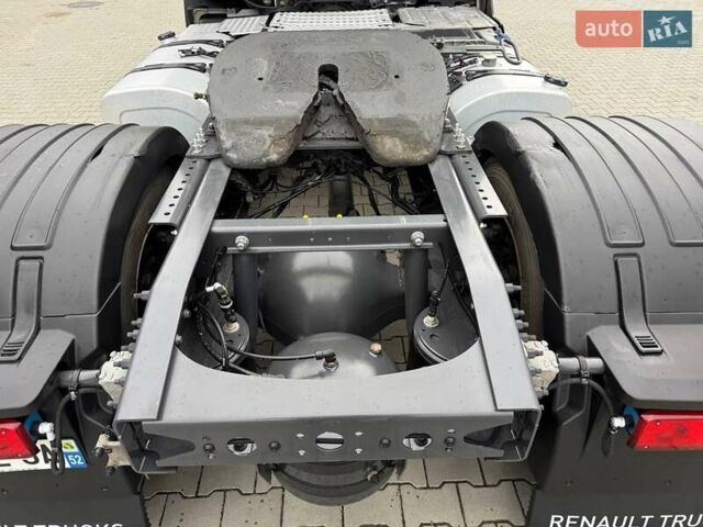 Рено Range T 2017 в Дубно на Automoto.ua Черный Рено Range T, объемом двигателя 12.9 л и пробегом 700 тыс. км за 34999 $, фото 55 на Automoto.ua