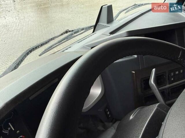 Рено Range T 2017 в Дубно на Automoto.ua Черный Рено Range T, объемом двигателя 12.9 л и пробегом 700 тыс. км за 34999 $, фото 99 на Automoto.ua