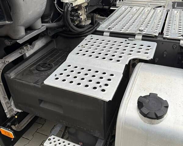 Рено Range T 2017 в Дубно на Automoto.ua Черный Рено Range T, объемом двигателя 12.9 л и пробегом 700 тыс. км за 34999 $, фото 71 на Automoto.ua