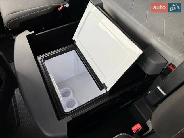 Рено Range T 2017 в Дубно на Automoto.ua Черный Рено Range T, объемом двигателя 12.9 л и пробегом 700 тыс. км за 34999 $, фото 141 на Automoto.ua