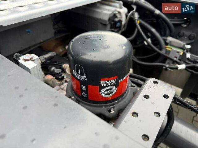 Рено Range T 2017 в Дубно на Automoto.ua Черный Рено Range T, объемом двигателя 12.9 л и пробегом 700 тыс. км за 34999 $, фото 53 на Automoto.ua