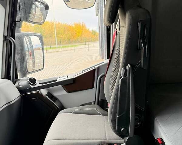 Рено Range T 2017 в Дубно на Automoto.ua Черный Рено Range T, объемом двигателя 12.9 л и пробегом 700 тыс. км за 34999 $, фото 132 на Automoto.ua