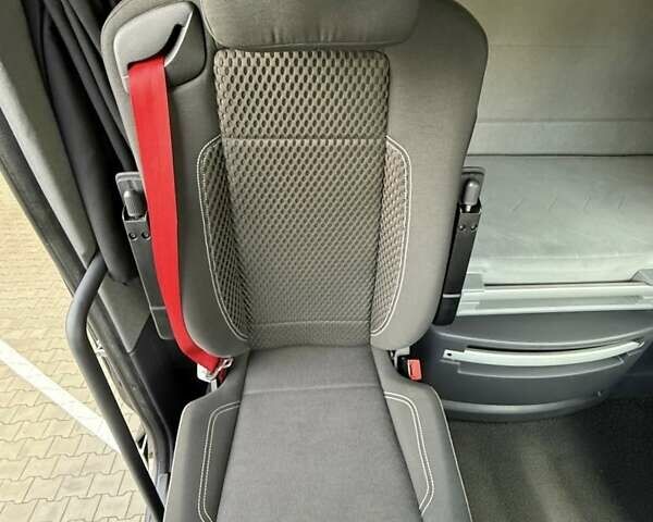 Рено Range T 2017 в Дубно на Automoto.ua Черный Рено Range T, объемом двигателя 12.9 л и пробегом 700 тыс. км за 34999 $, фото 154 на Automoto.ua