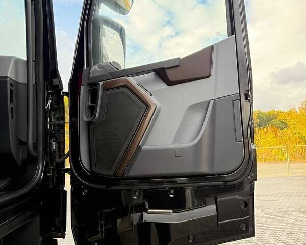 Рено Range T 2017 в Дубно на Automoto.ua Черный Рено Range T, объемом двигателя 12.9 л и пробегом 700 тыс. км за 34999 $, фото 144 на Automoto.ua