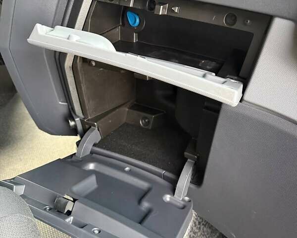 Рено Range T 2017 в Дубно на Automoto.ua Черный Рено Range T, объемом двигателя 12.9 л и пробегом 700 тыс. км за 34999 $, фото 156 на Automoto.ua