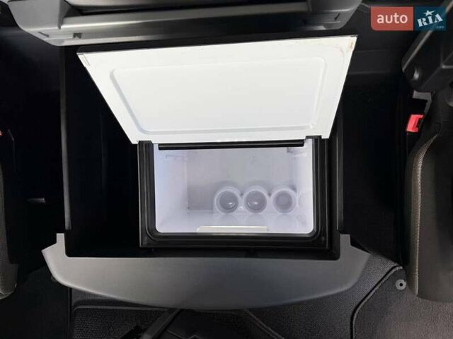 Рено Range T 2017 в Дубно на Automoto.ua Черный Рено Range T, объемом двигателя 12.9 л и пробегом 700 тыс. км за 34999 $, фото 139 на Automoto.ua