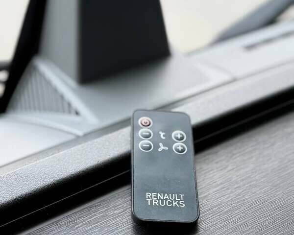 Рено Range T 2017 в Дубно на Automoto.ua Черный Рено Range T, объемом двигателя 12.9 л и пробегом 700 тыс. км за 34999 $, фото 119 на Automoto.ua