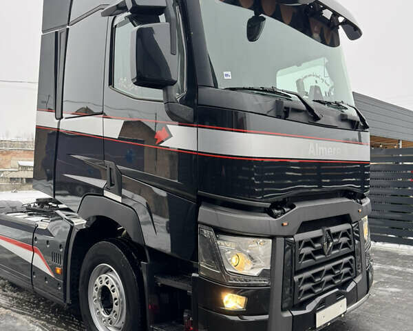 Черный Рено Range T, объемом двигателя 10.8 л и пробегом 656 тыс. км за 31694 $, фото 9 на Automoto.ua