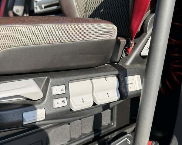 Черный Рено Range T, объемом двигателя 10.8 л и пробегом 657 тыс. км за 32193 $, фото 37 на Automoto.ua