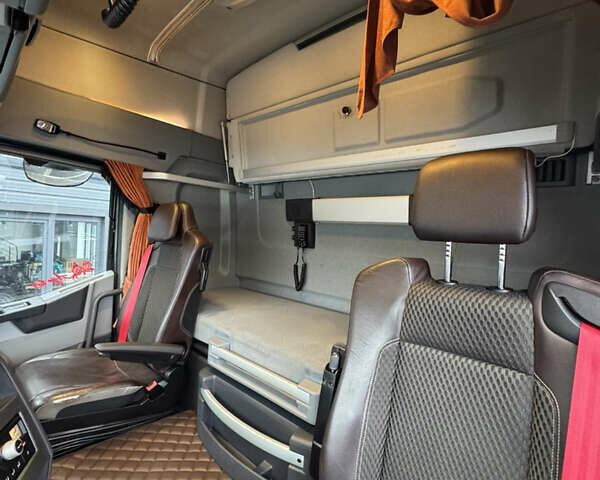 Черный Рено Range T, объемом двигателя 10.8 л и пробегом 656 тыс. км за 31694 $, фото 34 на Automoto.ua