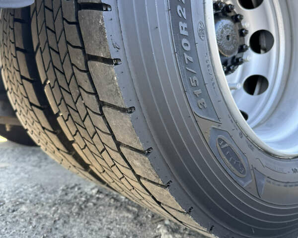 Черный Рено Range T, объемом двигателя 10.8 л и пробегом 657 тыс. км за 32193 $, фото 12 на Automoto.ua