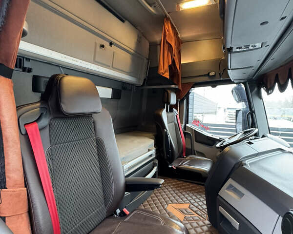 Черный Рено Range T, объемом двигателя 10.8 л и пробегом 656 тыс. км за 31694 $, фото 26 на Automoto.ua