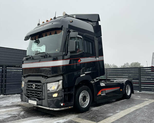 Черный Рено Range T, объемом двигателя 10.8 л и пробегом 656 тыс. км за 31694 $, фото 2 на Automoto.ua