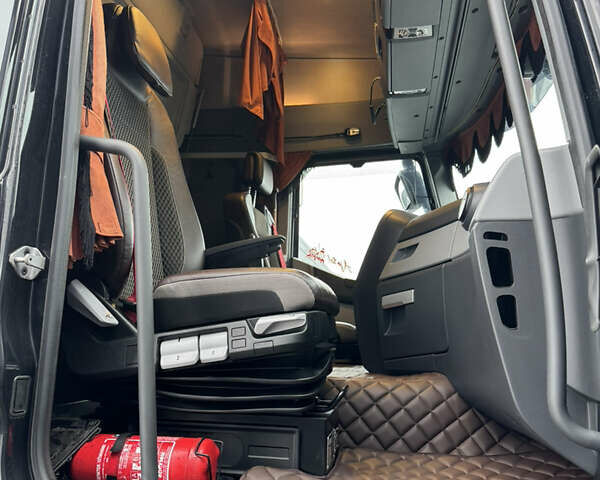 Черный Рено Range T, объемом двигателя 10.8 л и пробегом 656 тыс. км за 31694 $, фото 22 на Automoto.ua