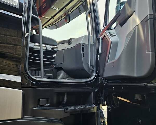 Черный Рено Range T, объемом двигателя 13 л и пробегом 945 тыс. км за 33900 $, фото 70 на Automoto.ua
