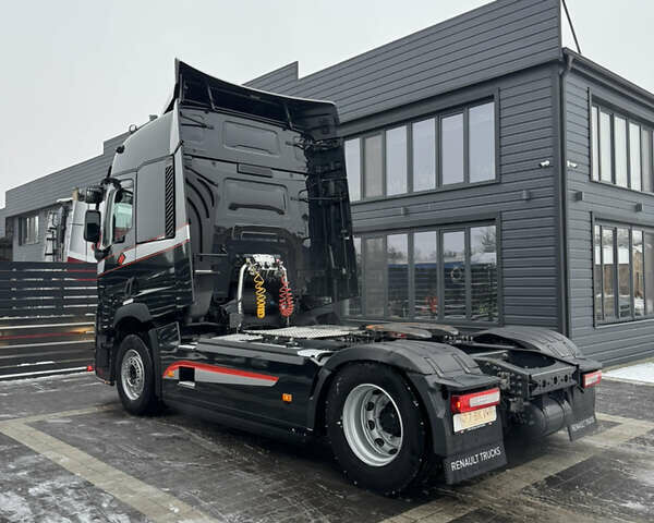 Черный Рено Range T, объемом двигателя 10.8 л и пробегом 656 тыс. км за 31694 $, фото 5 на Automoto.ua