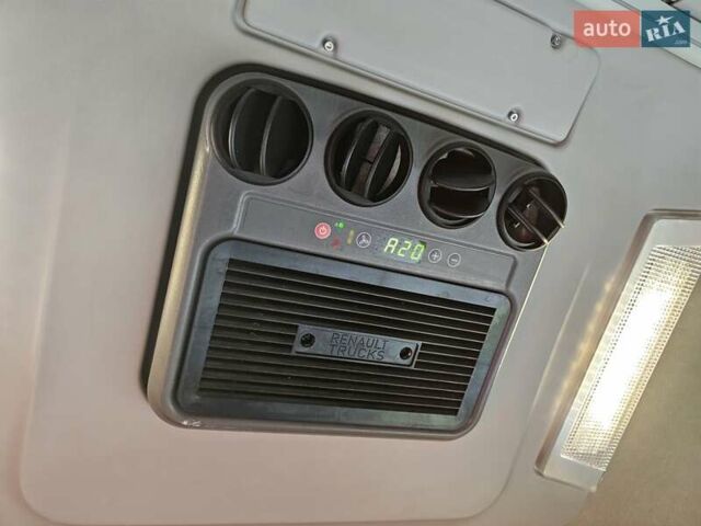Черный Рено Range T, объемом двигателя 13 л и пробегом 945 тыс. км за 33900 $, фото 78 на Automoto.ua