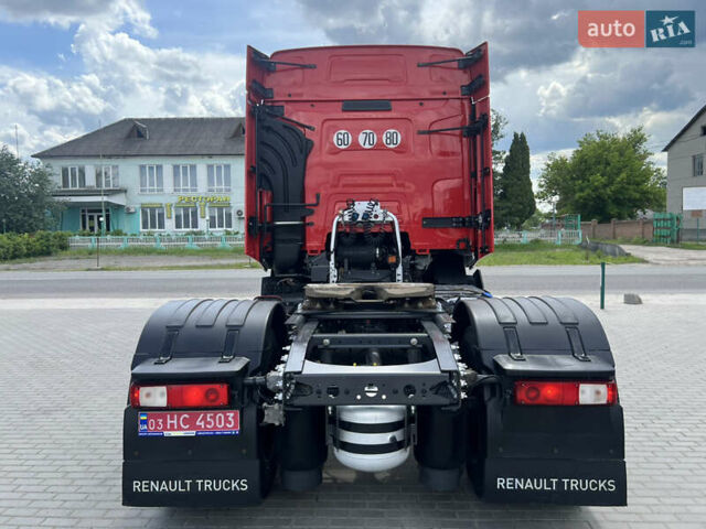 Красный Рено Range T, объемом двигателя 10.8 л и пробегом 545 тыс. км за 27796 $, фото 4 на Automoto.ua