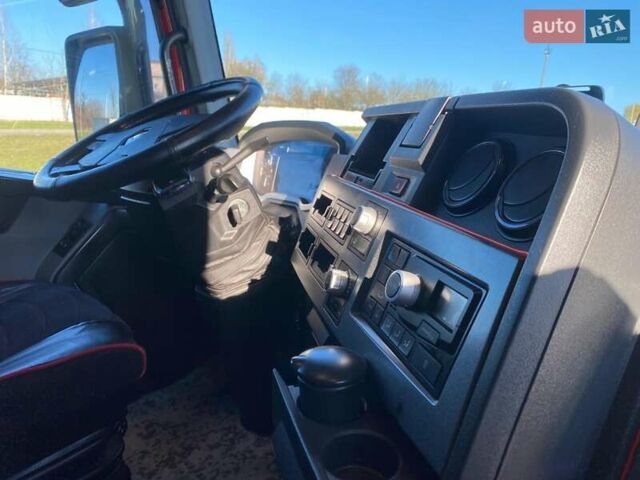 Красный Рено Range T, объемом двигателя 12.78 л и пробегом 300 тыс. км за 19800 $, фото 16 на Automoto.ua