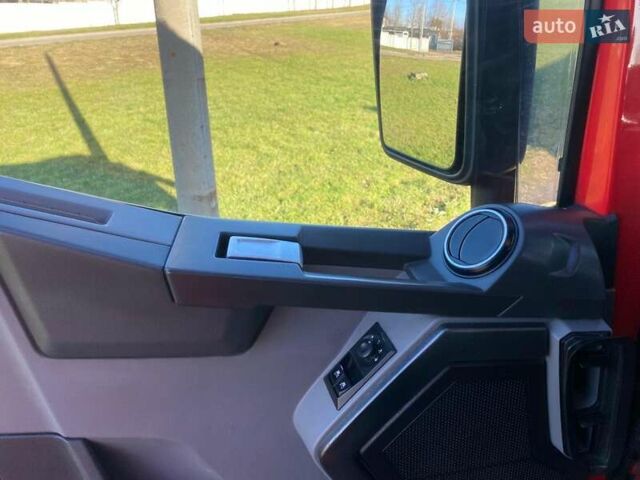 Красный Рено Range T, объемом двигателя 12.78 л и пробегом 300 тыс. км за 19800 $, фото 22 на Automoto.ua