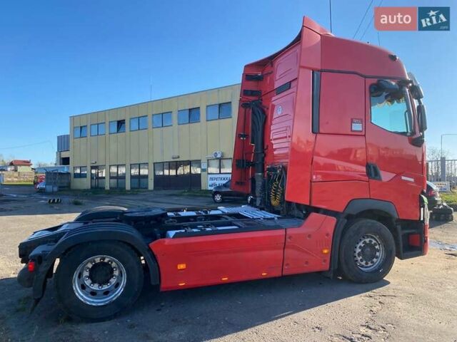 Красный Рено Range T, объемом двигателя 12.78 л и пробегом 300 тыс. км за 19800 $, фото 9 на Automoto.ua